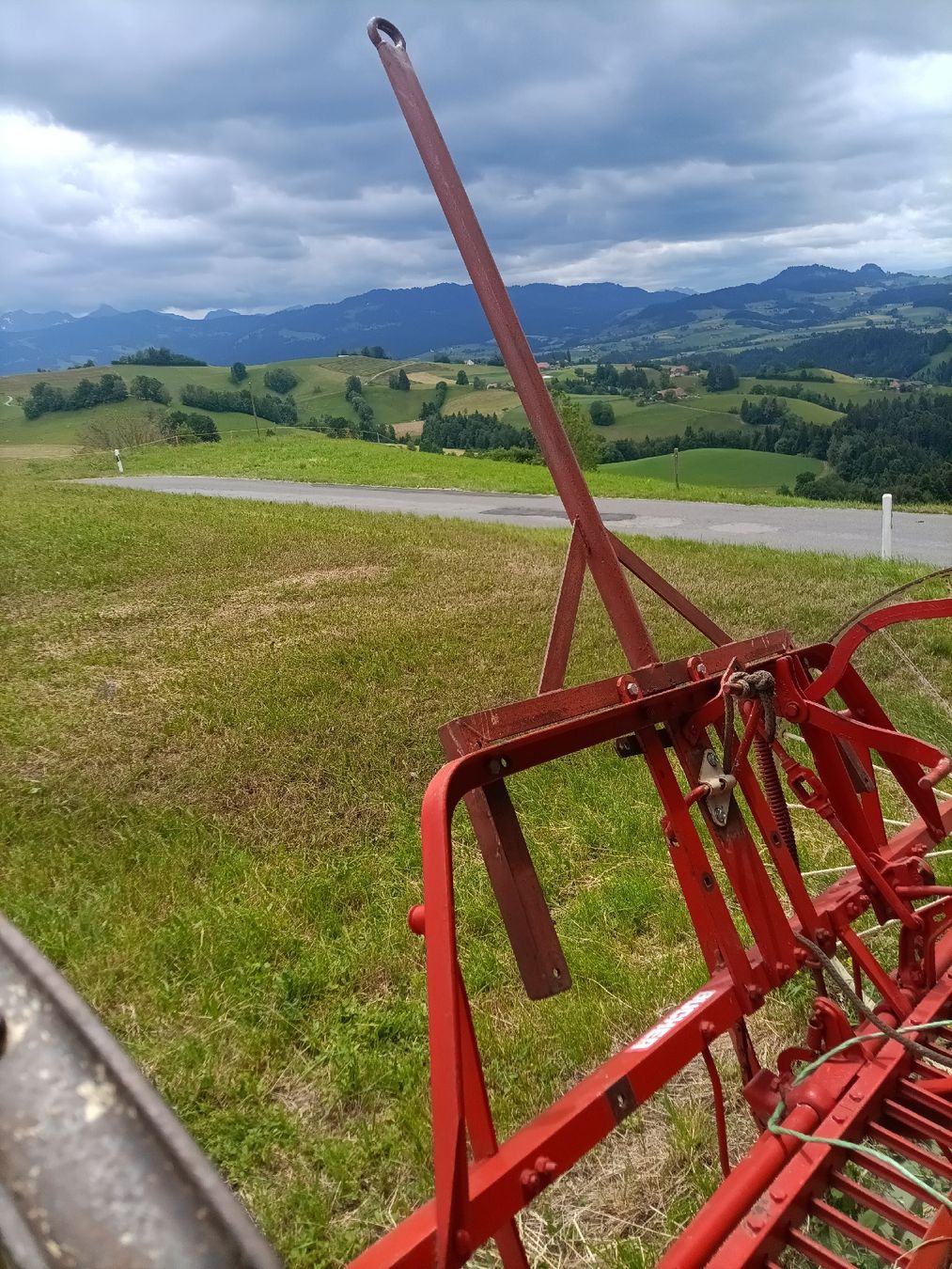 Bucher Tutte le macchine: Pferderechen für Traktorzug  – Usato da Hinterfultigen venduto da fri_w7bc 2