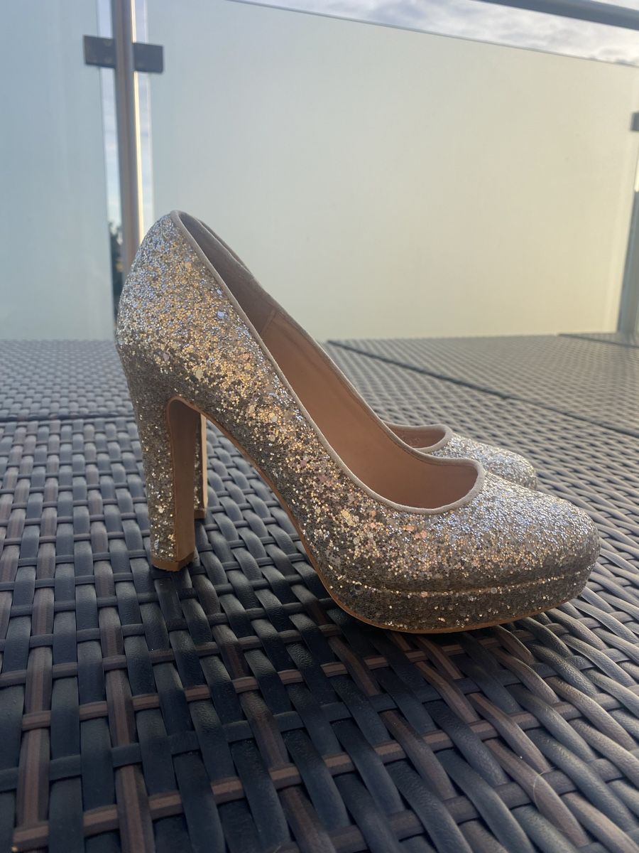 Scarpe da donna: Escarpin taille 39 – Usato da Bevaix venduto da jpfund 2