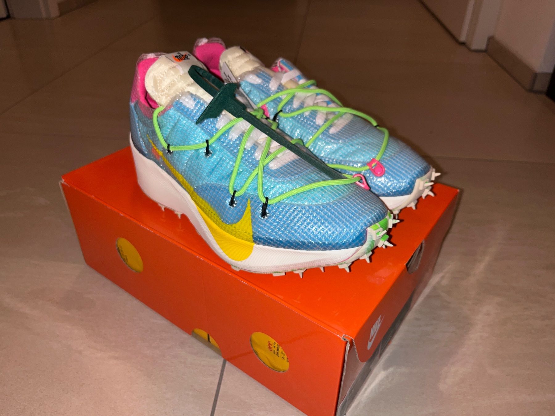 Off-White Scarpe da donna: WS Vapor Street Off White – Nuovo e nell'imballaggio originale da Lenzburg venduto da JoelMeier