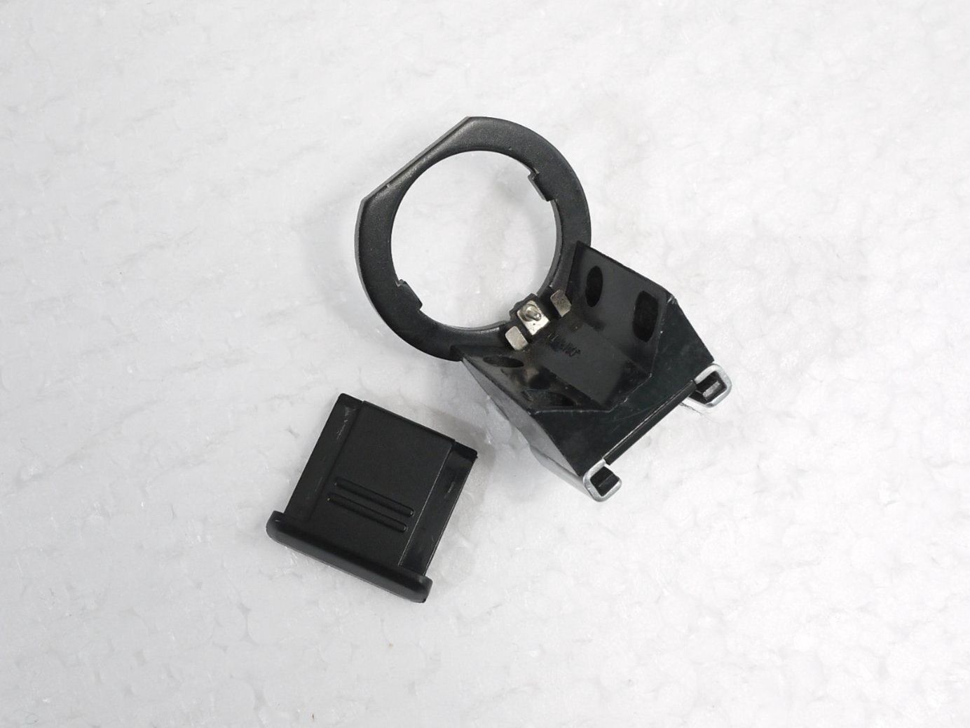 Konica Kamera: Konica T Blitzschuh / sabot flash / hot shoe Konica T. – Gebraucht aus Egg b. Zürich von JCB 1