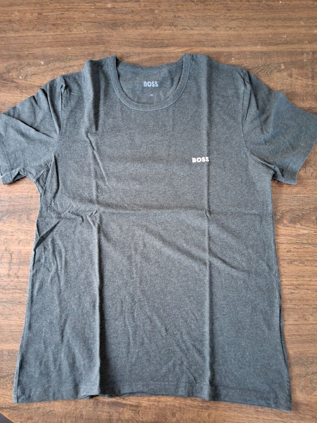 Hugo Boss T-shirts: T-Shirt Hugo Boss - Grösse M – D'occasion à Tann par ThoSchu 2