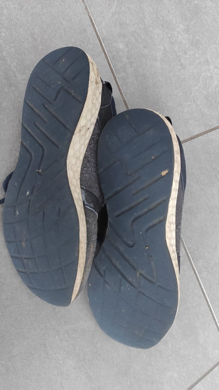 Bench Scarpe per ragazzi: Stoff-Turnschuhe von Bench Gr 38 – Usato da Riehen venduto da India13 2