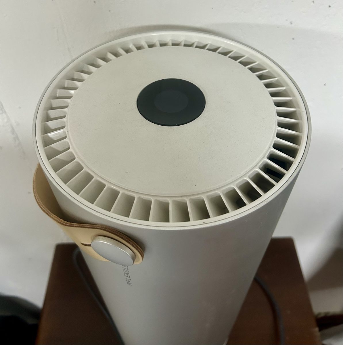 Purificatori d'aria: [MODERN]: Molekule Air Pro Luftreiniger - USA Version – Usato da Arni AG venduto da CreaFlex 1