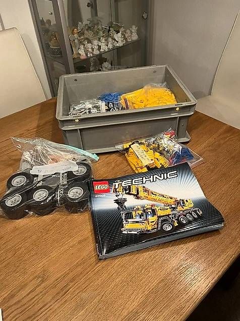 Lego Jeux de construction: Schwerlastkran 42009 – D'occasion à Olten par Einwegparadies 4