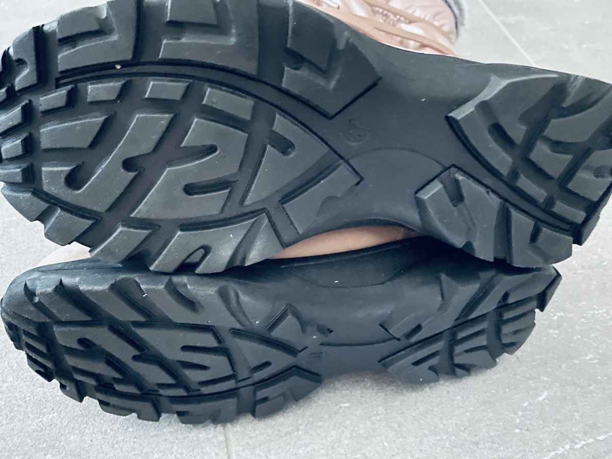 Scarpe da donna: SCHNEESCHUHE GRÖSSE 37 – Usato da Malters venduto da Kuettel1 4