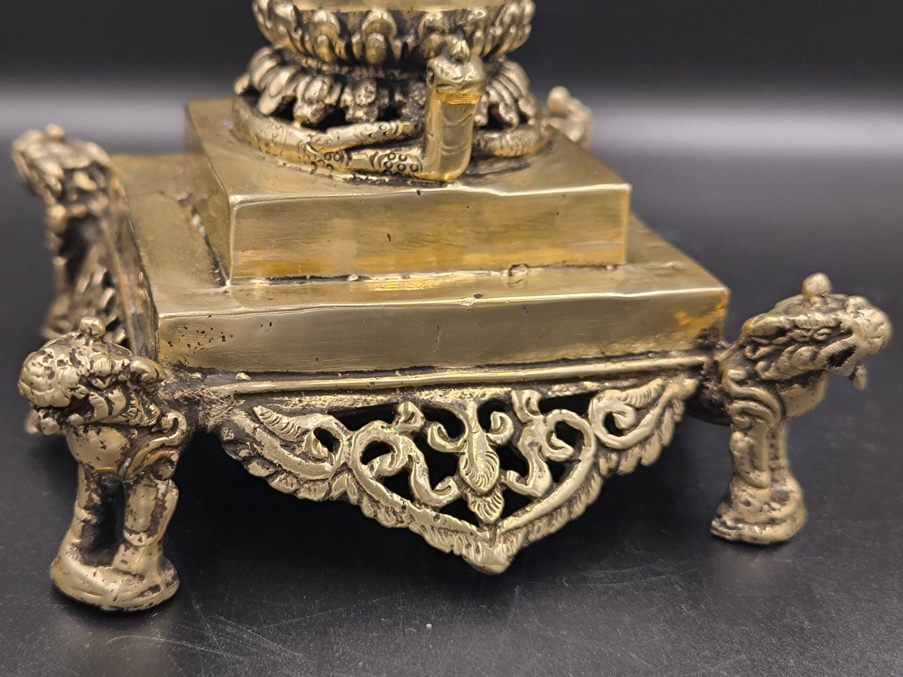 Skulpturen & Statuen: Buddhistische Stupa, Material Messing? – Gebraucht aus Rorschacherberg von snOOpydOg11 4