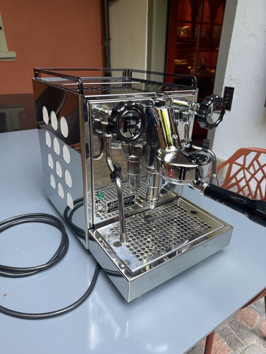 Rocket Kaffeemaschinen & Espressomaschinen: Rocket Appartemento (white) – Gebraucht aus Zürich von Lilu94