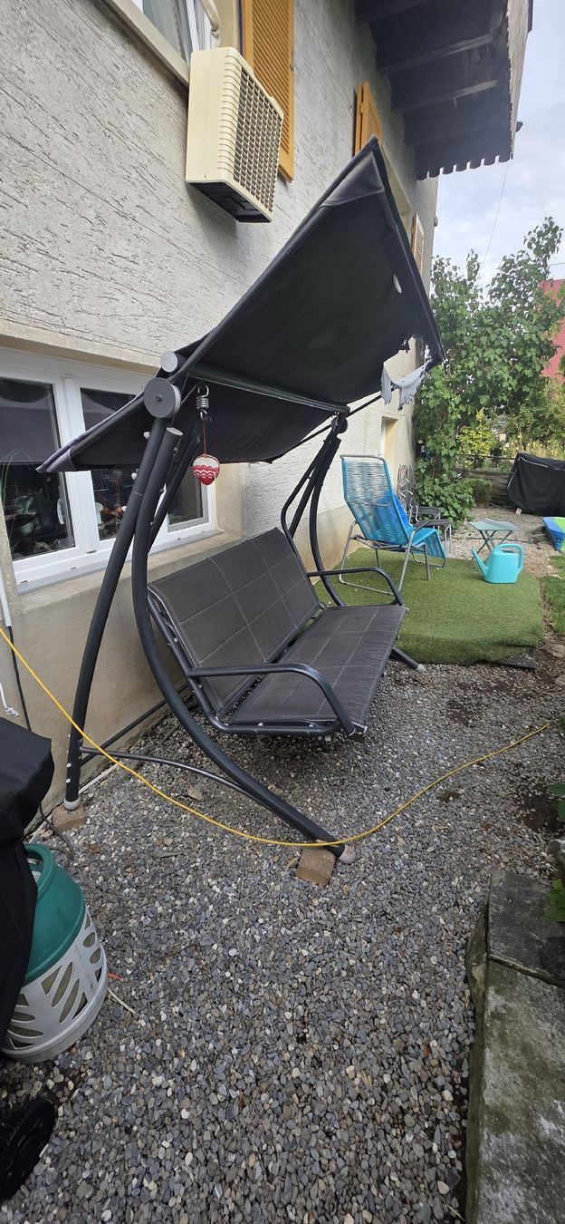 Altre altalene da giardino: Hollywood Gartenschaukel Grösse 3-Plätzer – Usato da Menzingen venduto da vannessa.studer 4
