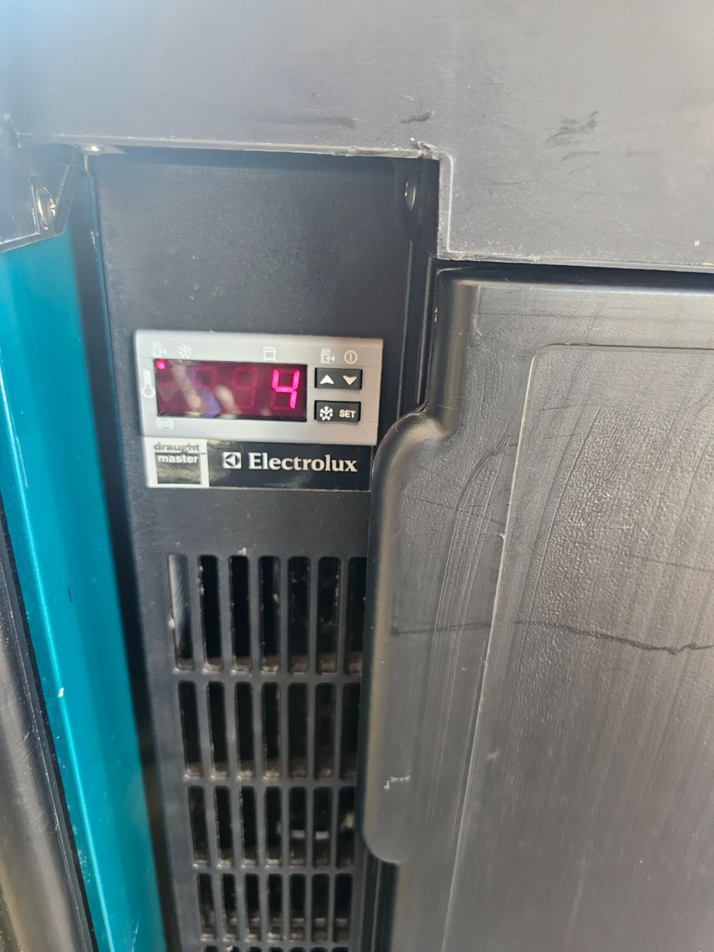 Electrolux Elettrodomestici da cucina: Bierzapfanlage (DRAUGHTMASTER) – Usato da Uster venduto da huibuh.75 5