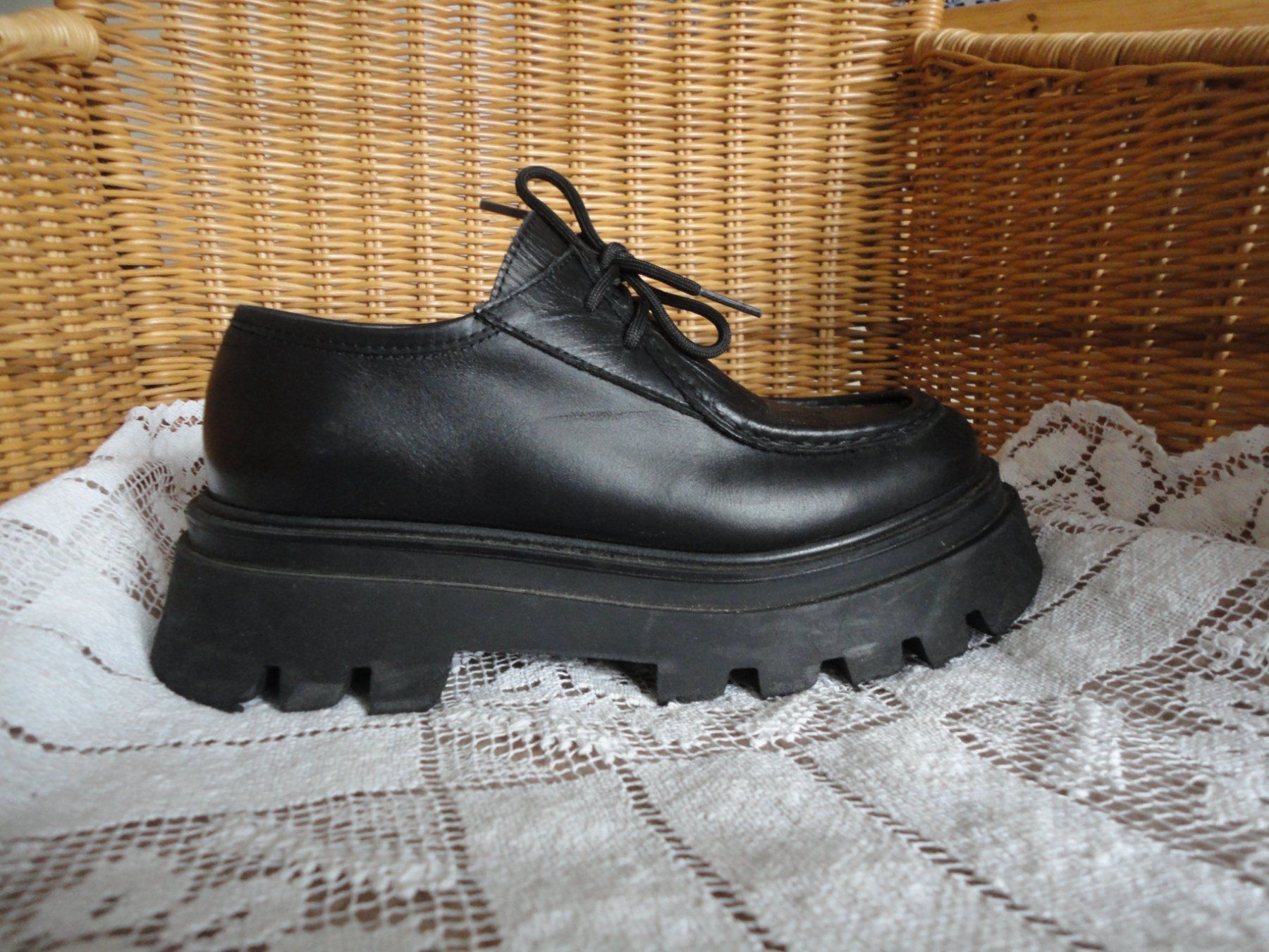 Scarpe da donna: Halbschuhe Alohas Gr. 40 VERSAND – Usato da Strengelbach venduto da Traumgarten
