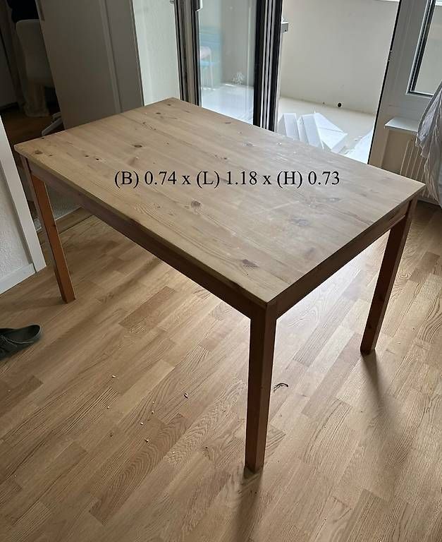 Tavoli: Holztisch – Usato da Bern venduto da sim_6tww