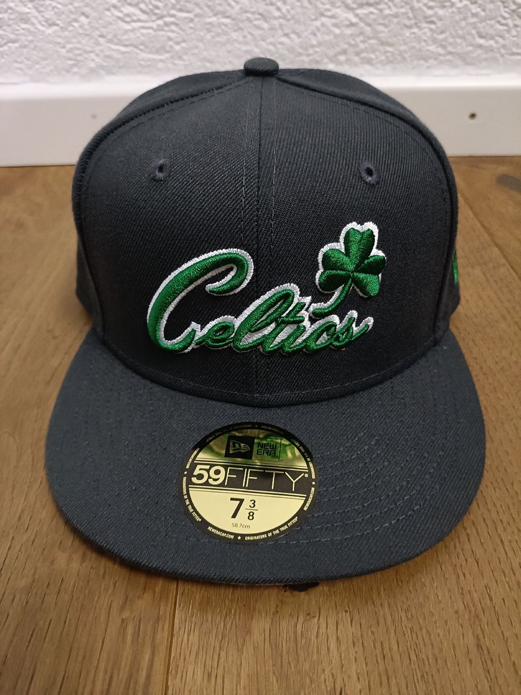 Altro in  Abbigliamento & Accessori: New Era Caps – Nuovo (secondo la descrizione) da Bachs venduto da NBAJames 4