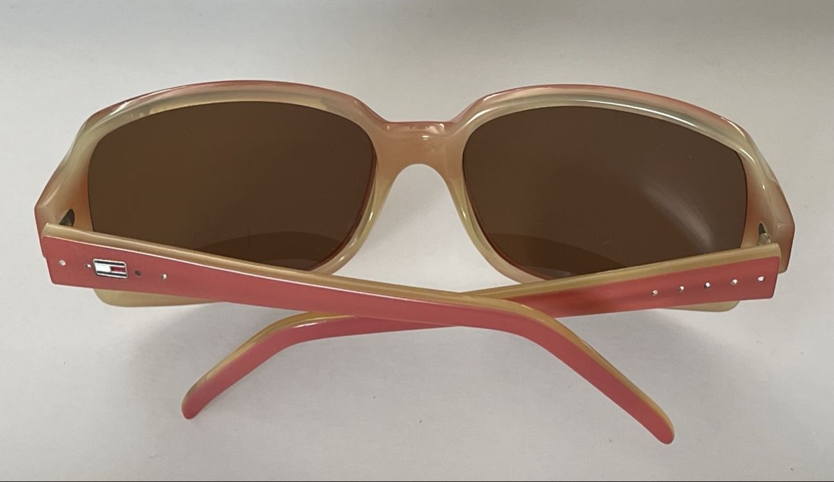 Tommy Hilfiger Brillen & Gläser: Damen Sonnenbrille Tommy H.  – Gebraucht aus Einsiedeln von gastroinventar 2