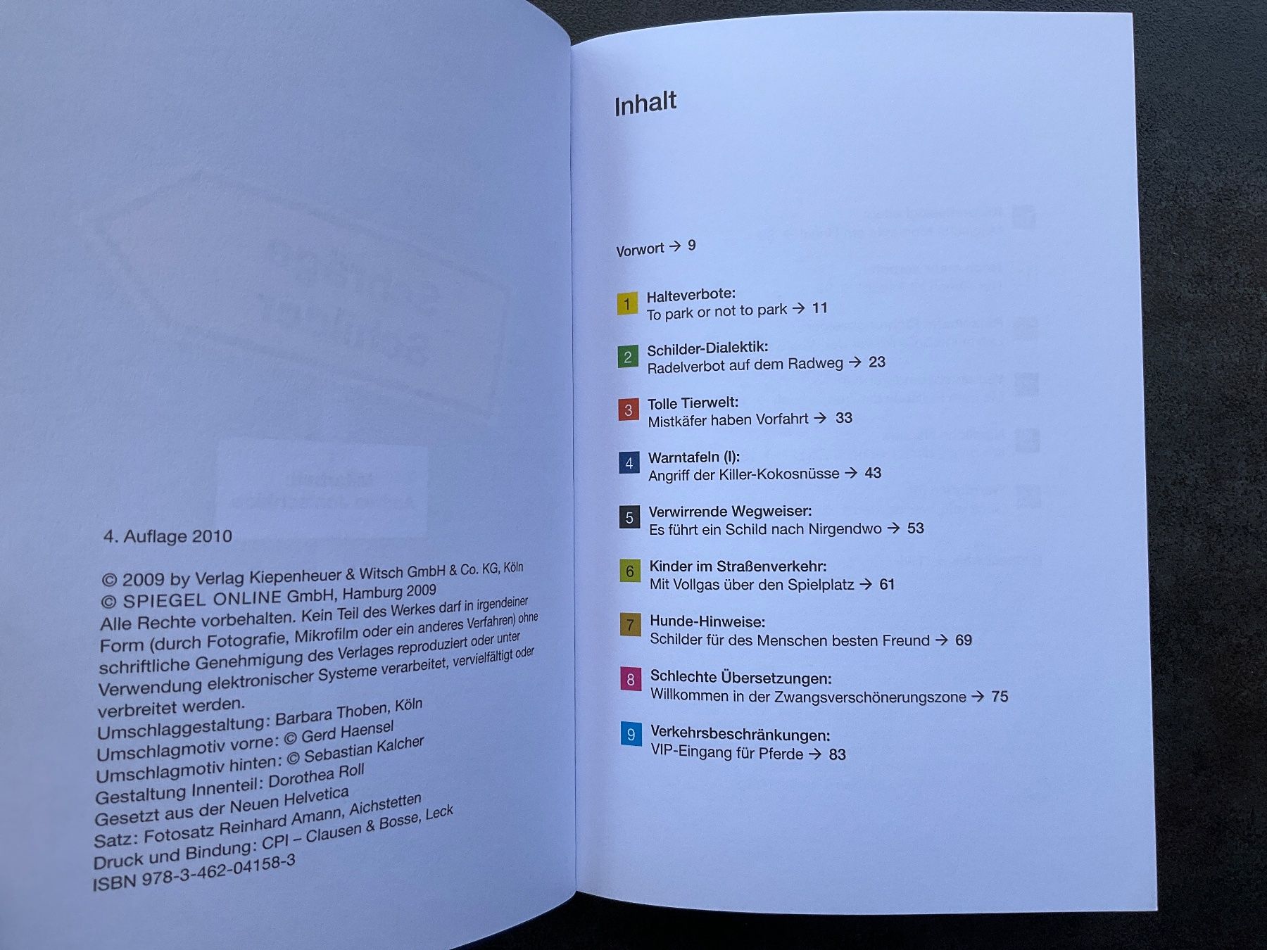Libri: "Schräge Schilder" Thomas Hillenbrand – Usato da Avenches venduto da Lactobacille 2