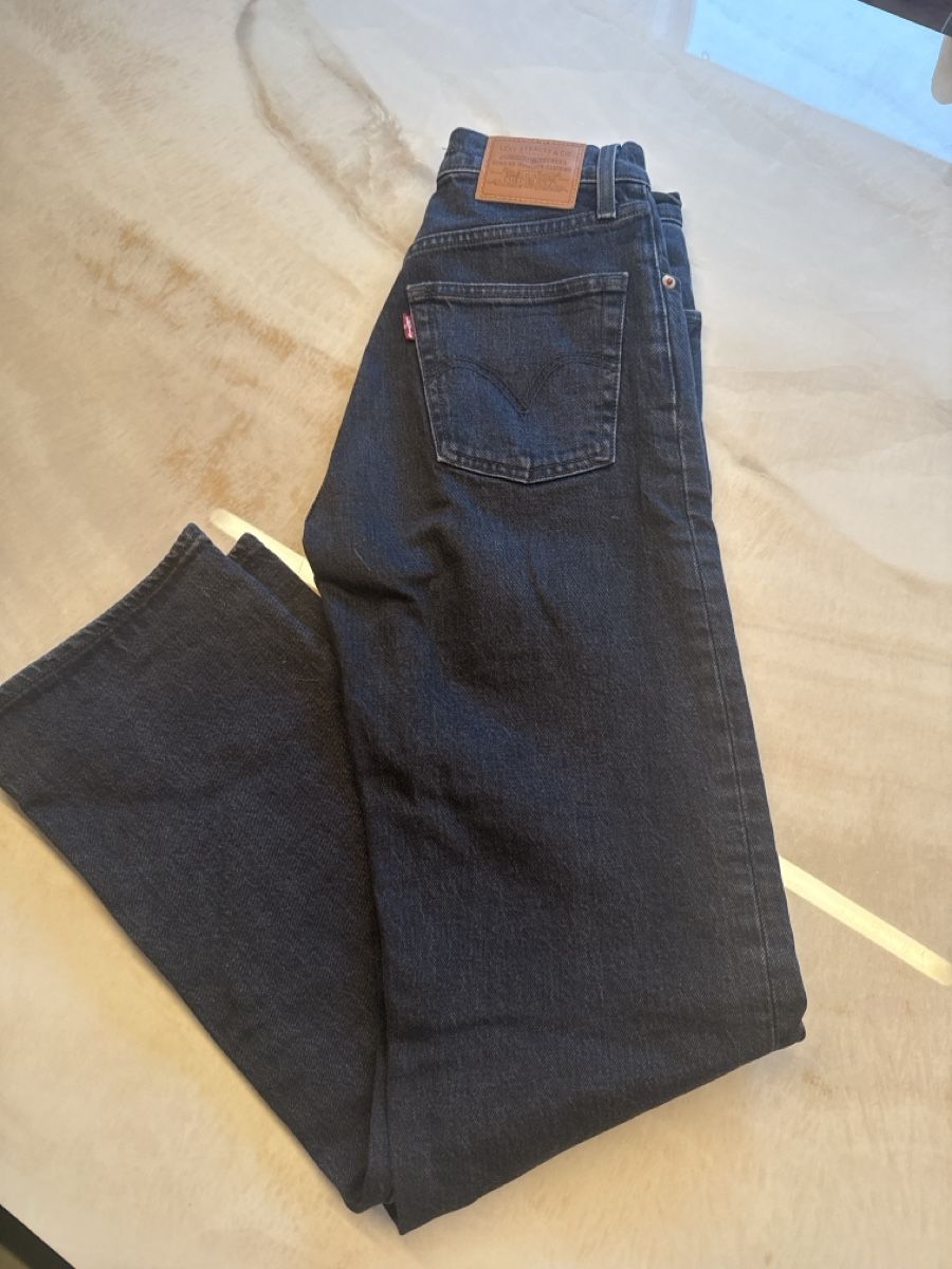 Levi's Jeans: Levi's Ribcage Straight Jeans – Usato da Embrach venduto da shila_03