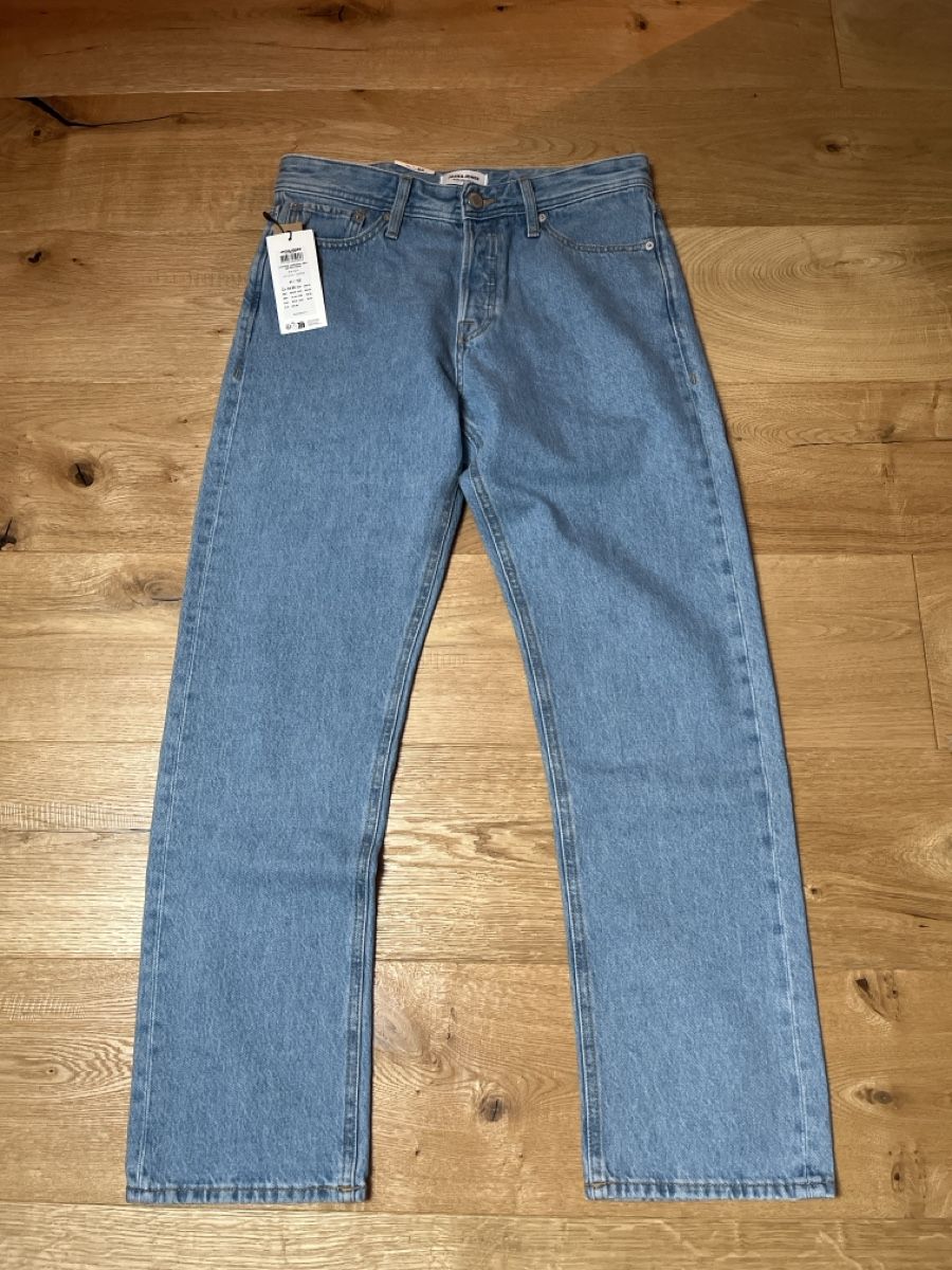 Hosen: Hose – Neu und originalverpackt aus Seengen von L180.90