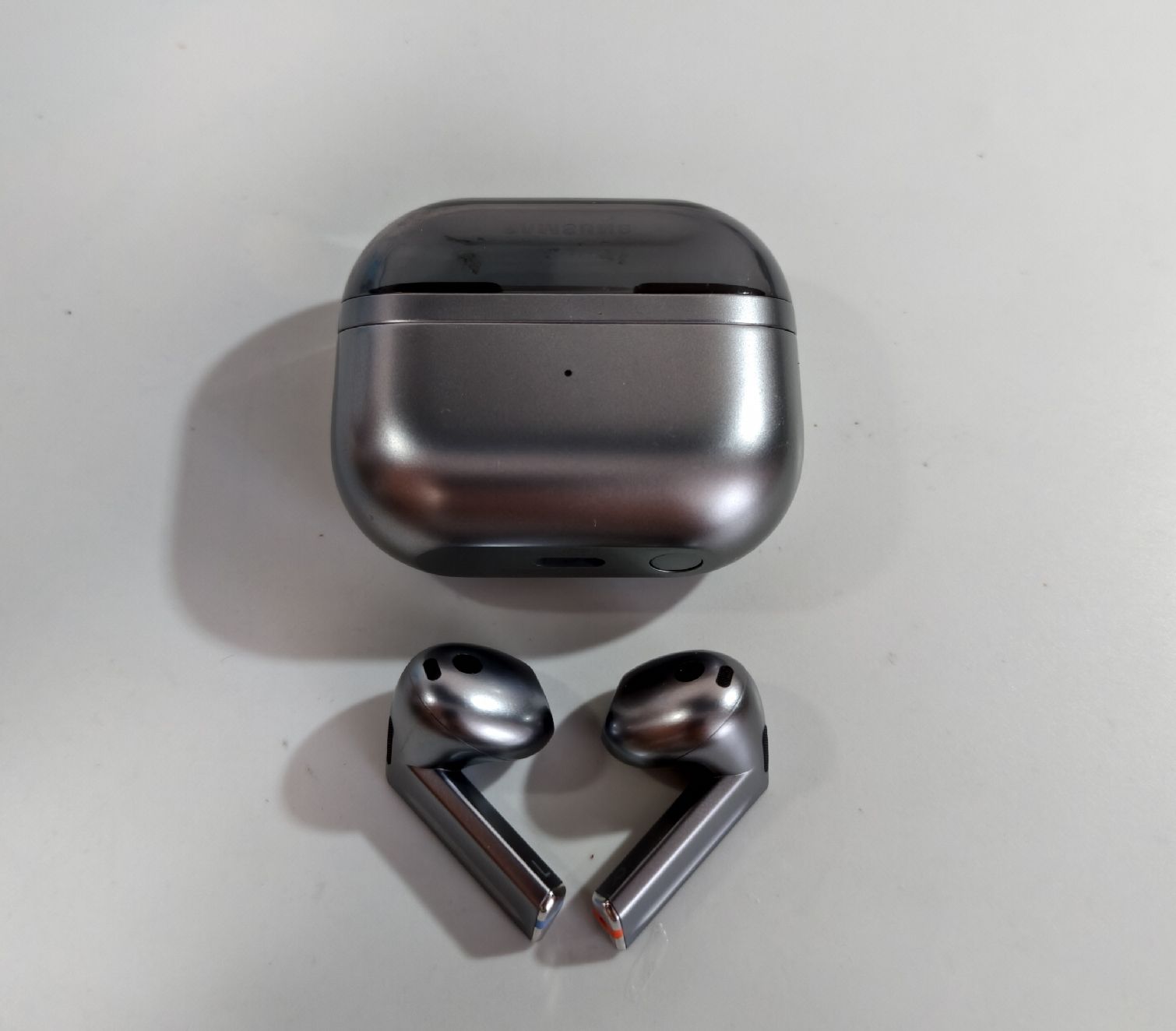 Samsung Telefoni cellulari / Smartphones: Samsung Galaxy Buds 3  Grey – Usato da Ehrendingen venduto da Rocky985 2