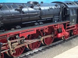 Märklin 3310 _ Dampflokomotive BR 012 mit Öltender _ Spur H0