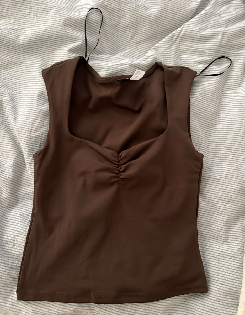 H&M Tops: Top braun – Neu (gemäss Beschreibung) aus Luzern von ale_v5qn