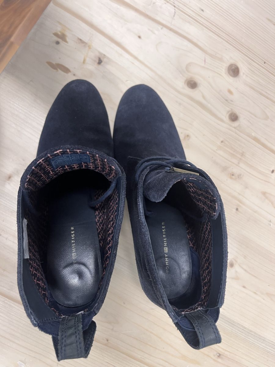 Tommy Hilfiger Scarpe da donna: Bottine Tommy Hilfiger 42 – Usato da Lausanne venduto da kamikazy 3