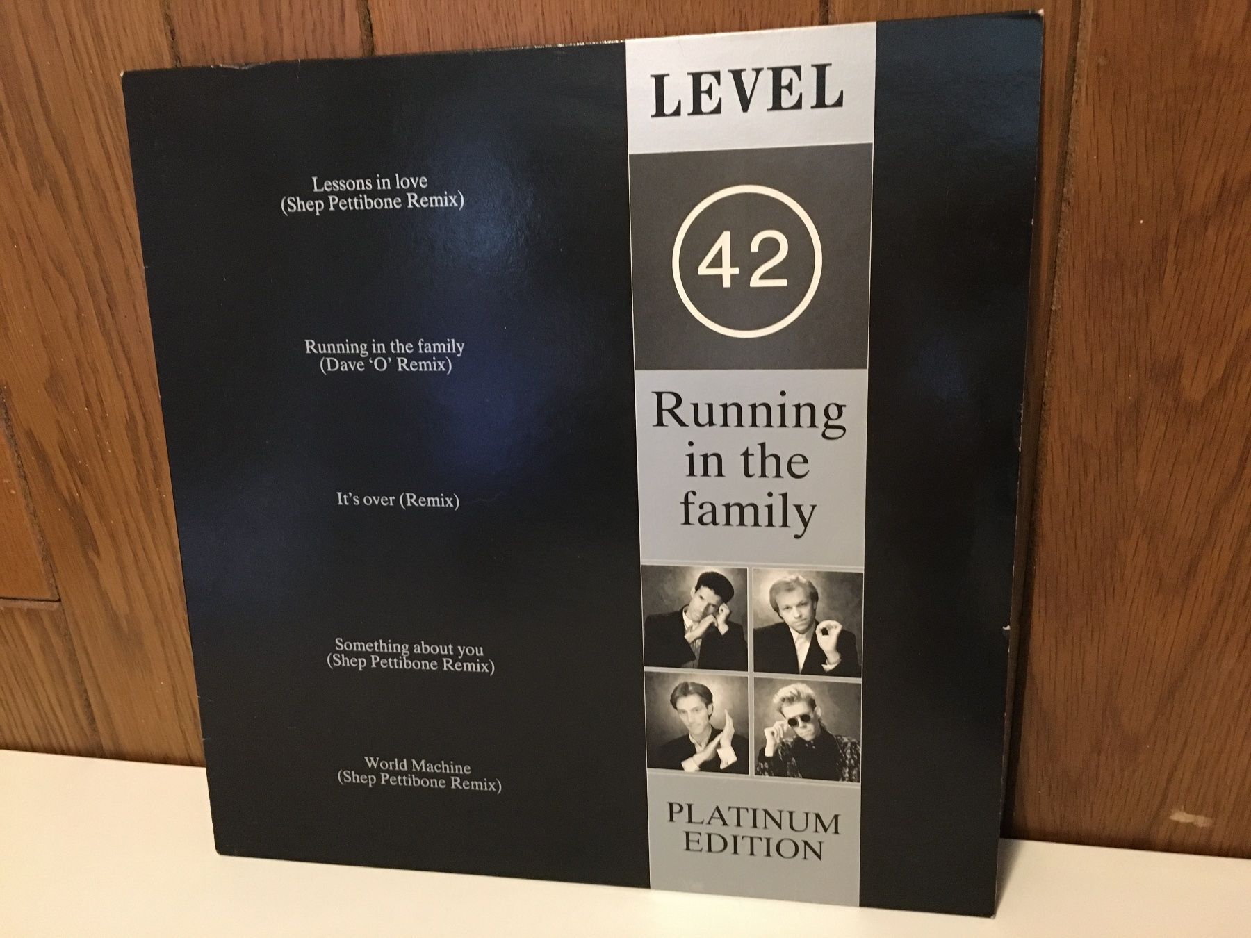 Dischi in vinile: LEVEL 42 - Platinum Edition - Schallplatte - Polydor - 1987 – Usato da Andwil SG venduto da Rainboli