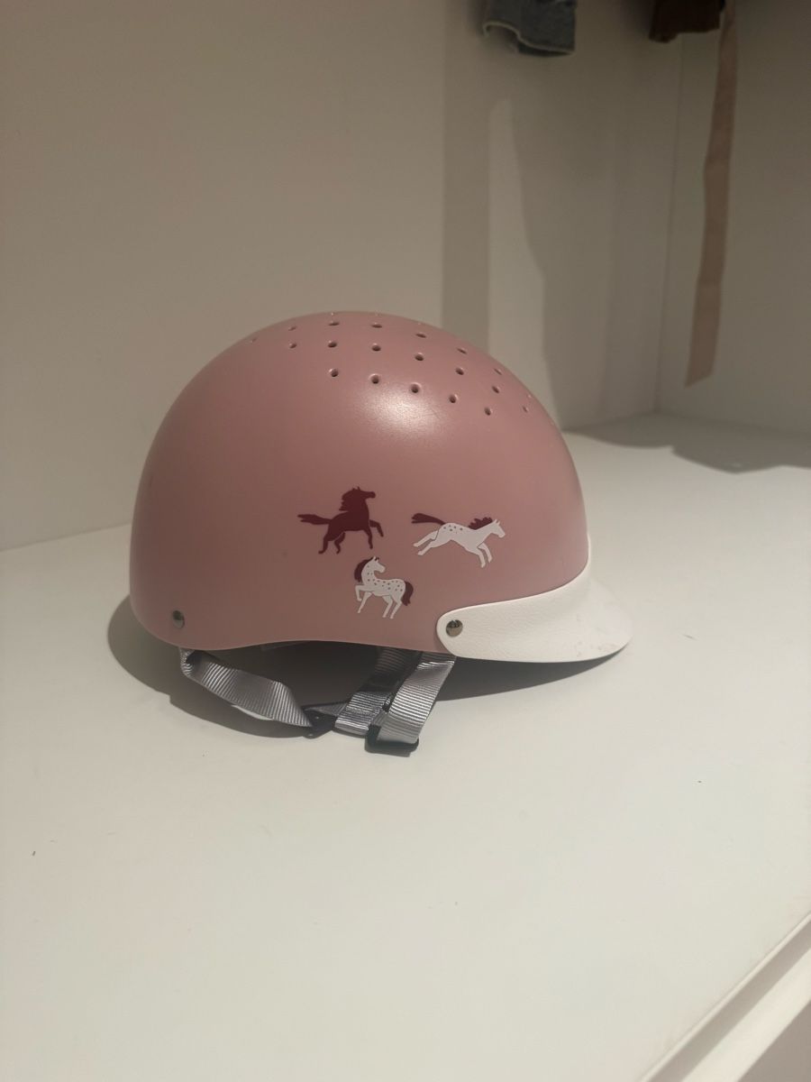 Decathlon Helme: Reithelm  – Gebraucht aus Reinach AG von MineD 1