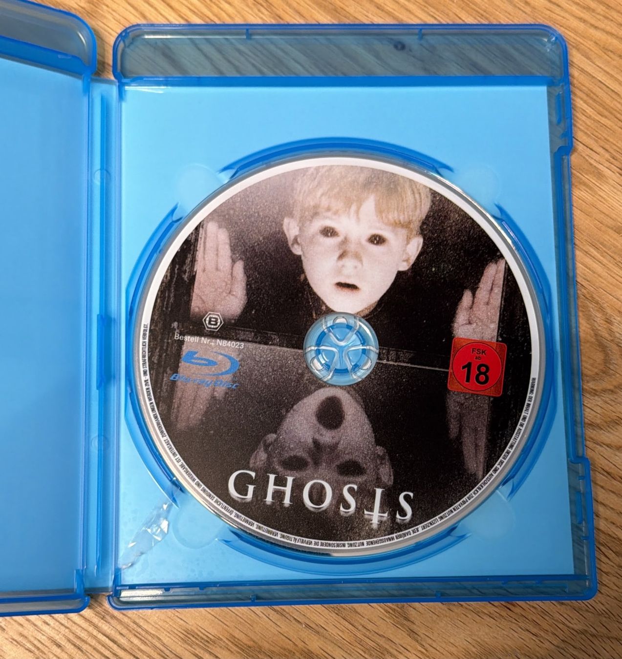 Tutti i DVDs: GHOSTS BLU-RAY – Usato da Zürich venduto da freioccasionen 1