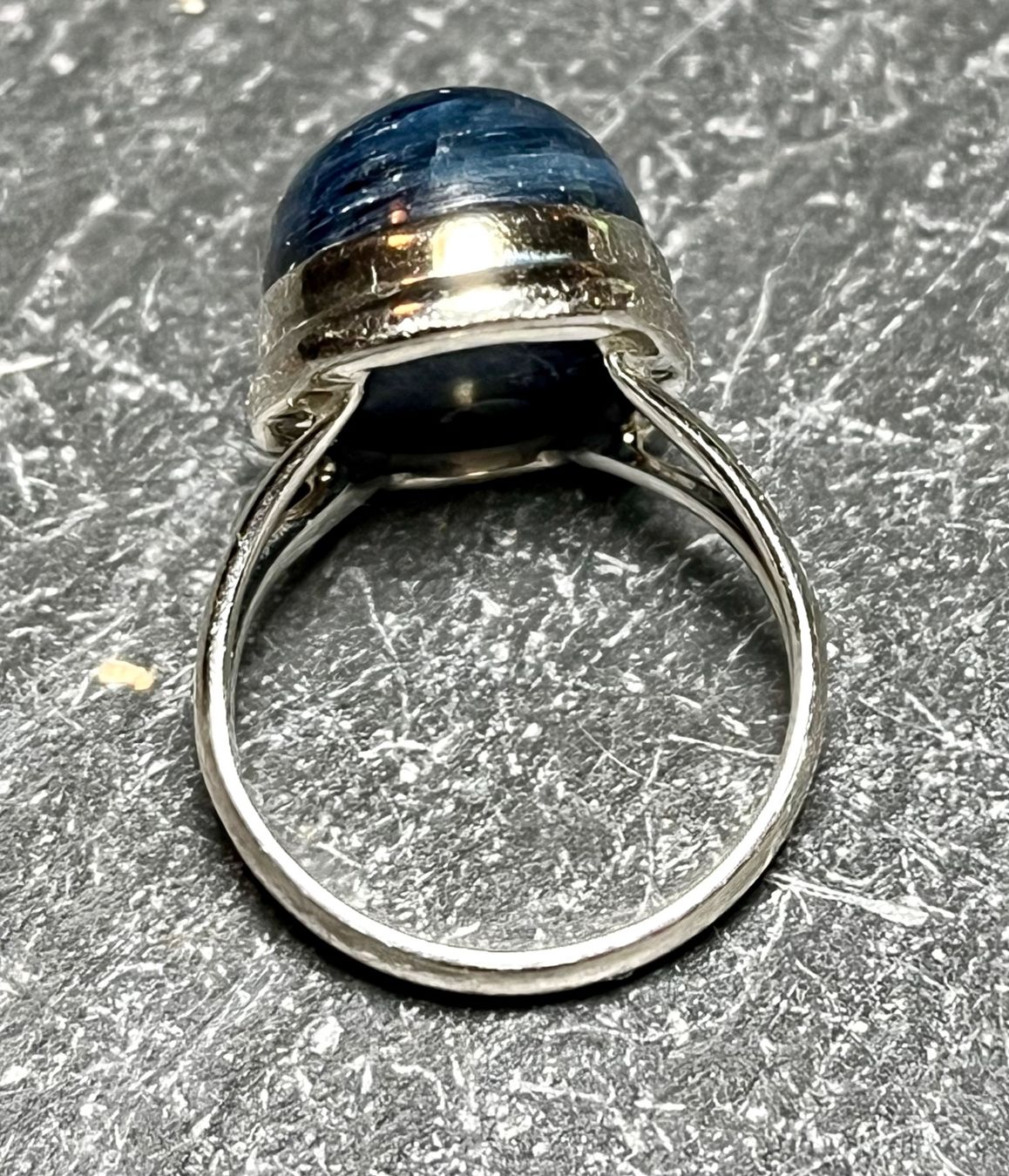 Anelli: Silber Ring mit XXL Kyanit – Nuovo (secondo la descrizione) da Diegten venduto da hamofi57 7