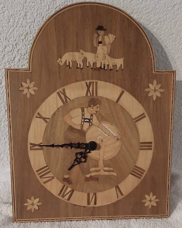 Pendules & Horloges murales: Wanduhr  – D'occasion à Zuckenriet par Delta31