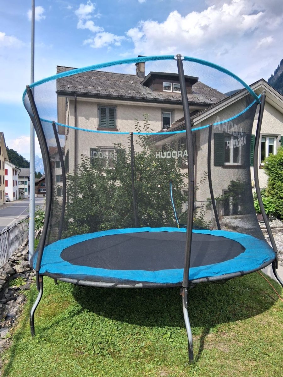 Hudora Trampoline: Trampolin Hudora mit Sicherheitsnetz gebraucht – Gebraucht aus Ennenda von Sandi3 1