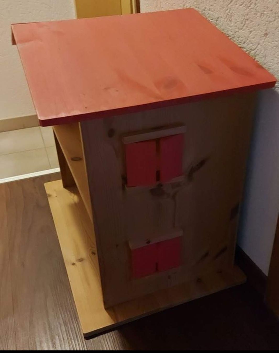 Case e mobili per bambole: Schönes Puppenhaus  – Usato da Steinen venduto da bruvlatur86 2