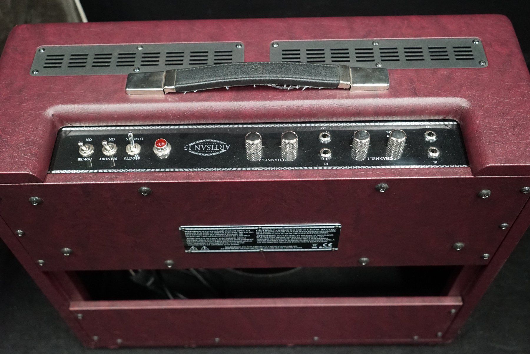 Blackstar Amplificatori: Blackstar Artisan 15 Röhrencombos mit Hülle – Usato da Ortschwaben venduto da Musictrade 4