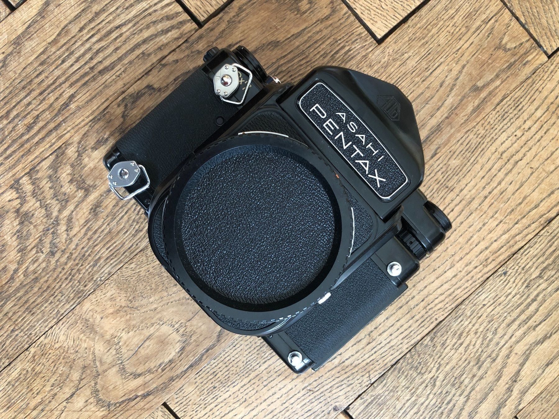 Pentax Fotocamera: Pentax 6x7, bon état, testé, RARE – Usato da Lausanne venduto da asdyx