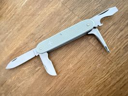 Victorinox Militärmesser First Cross Alox