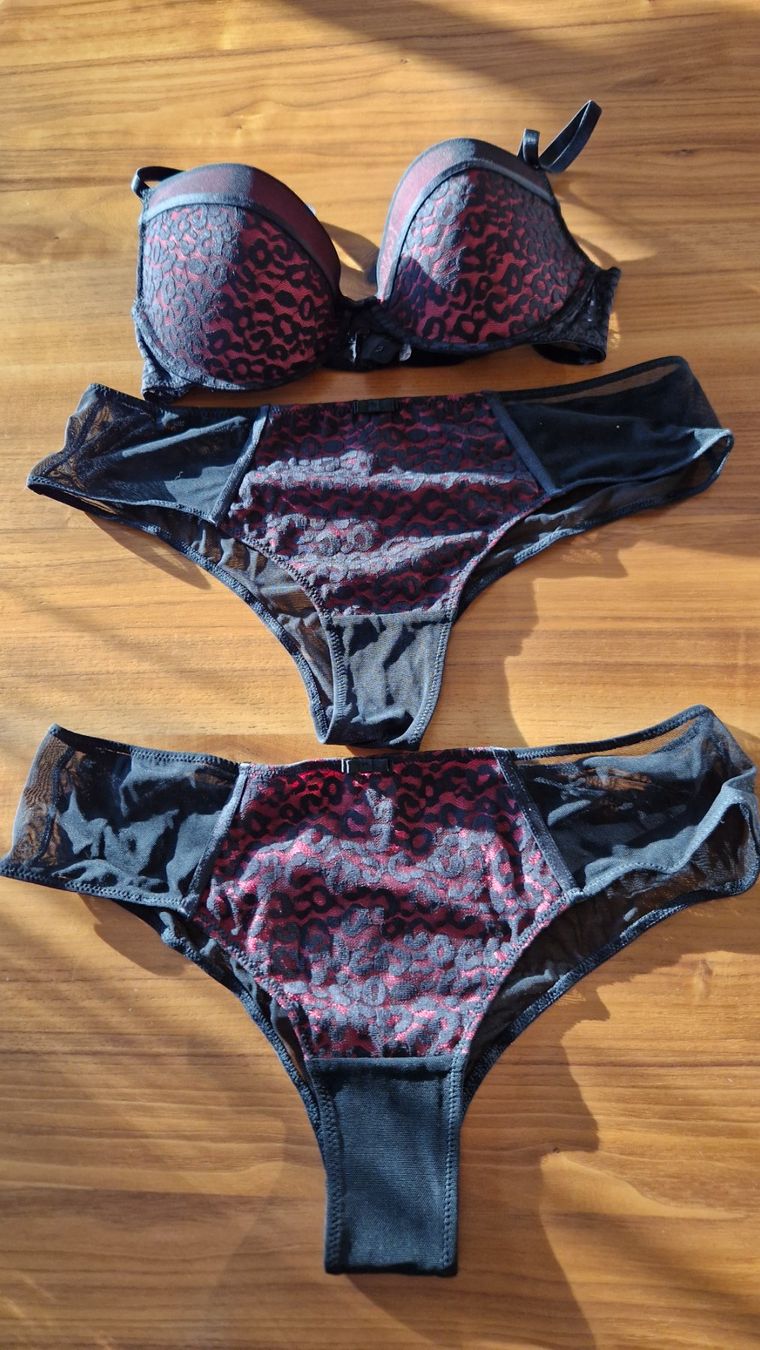 Altra biancheria intima: BH Gr. 75B & 2 Slip neuwertig – Nuovo (secondo la descrizione) da Widnau venduto da Smanitu 9