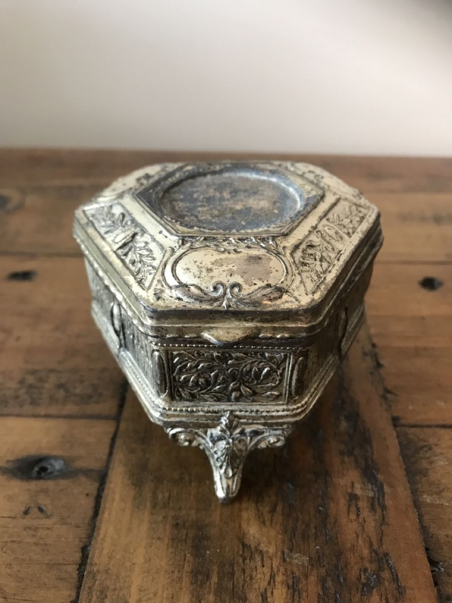 Portagioie: Alte Schmuck Schatulle Dose – Usato da Rapperswil SG venduto da cosiba01