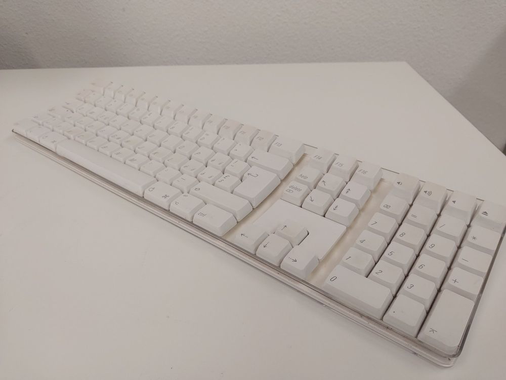 2003 vintage Apple Wireless Keyboard (A1016) (Gebraucht) in Opfikon für ...