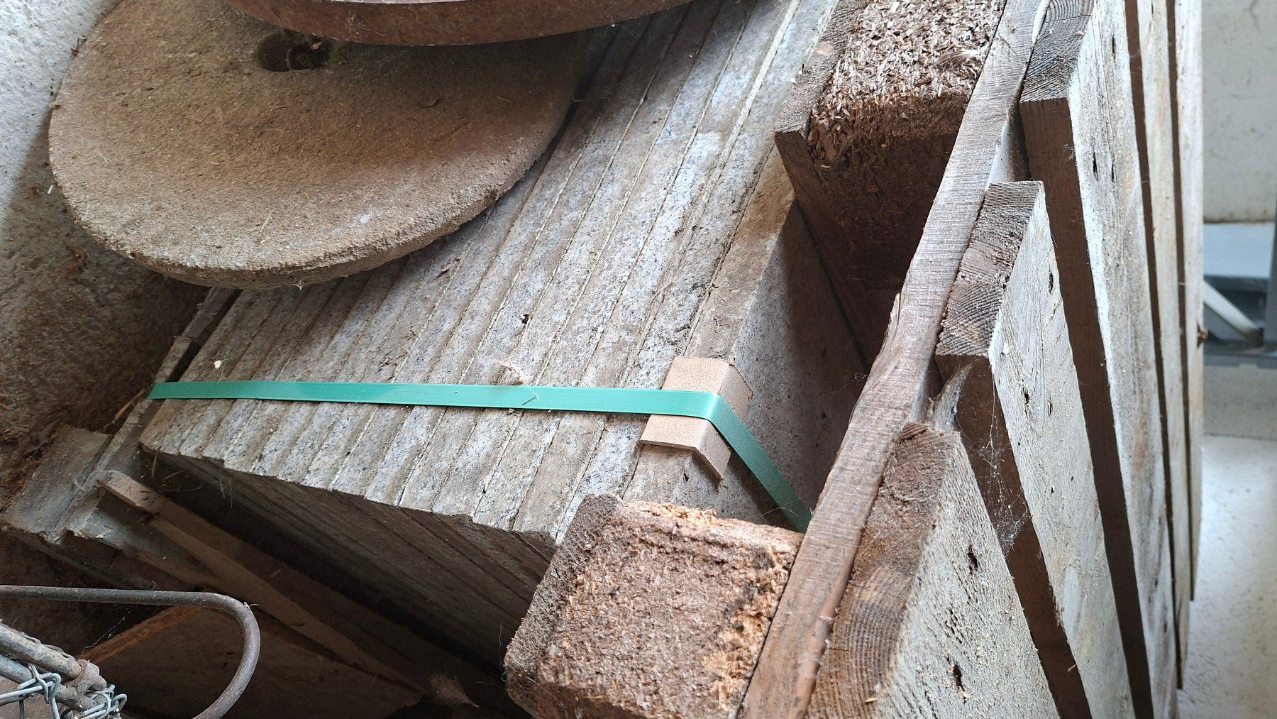 Rivestimenti per pavimenti: Granit Steinplatten 60 x 30 ca. 50m2 – Usato da Wilen b. Wil venduto da Kuss03 3