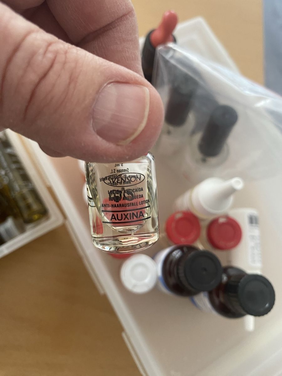 Tinte: Svenson B-10 Haar Ampullen, Reconstructor und Diverses – Usato da Hinterkappelen venduto da charlie98 5