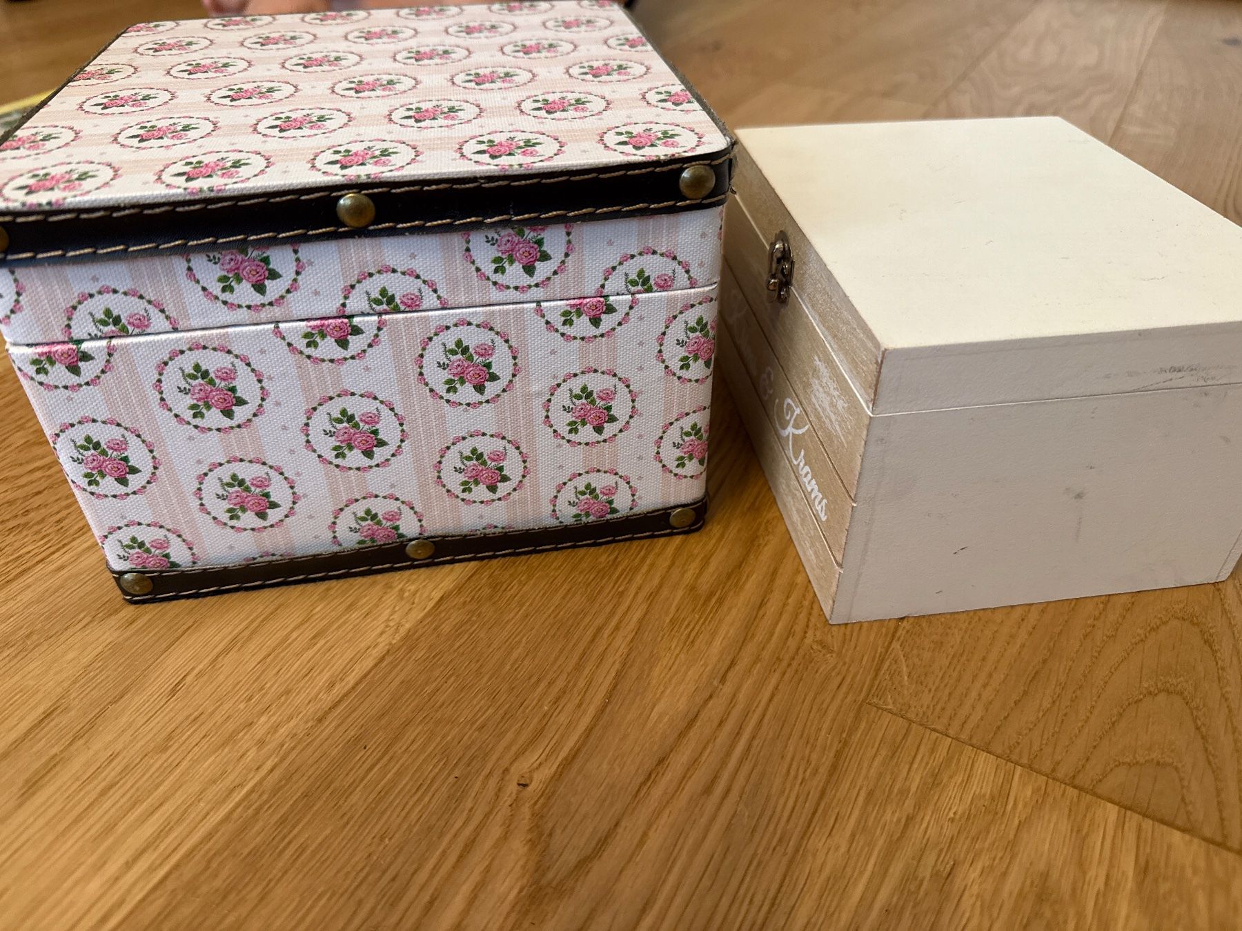 Transportkisten: 2x Shabby Chic Kästchen – Gebraucht aus Schönenwerd von d.chiara 1