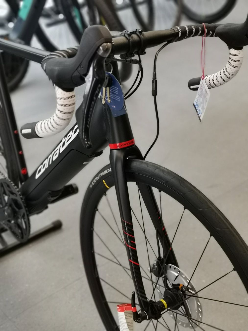 Corratec Biciclette: SCHOCKPREIS E-Road Velo CORRATEC E-Corones Elite 56cm – Nuovo (secondo la descrizione) da Bellinzona venduto da MISTER.BIKE 9