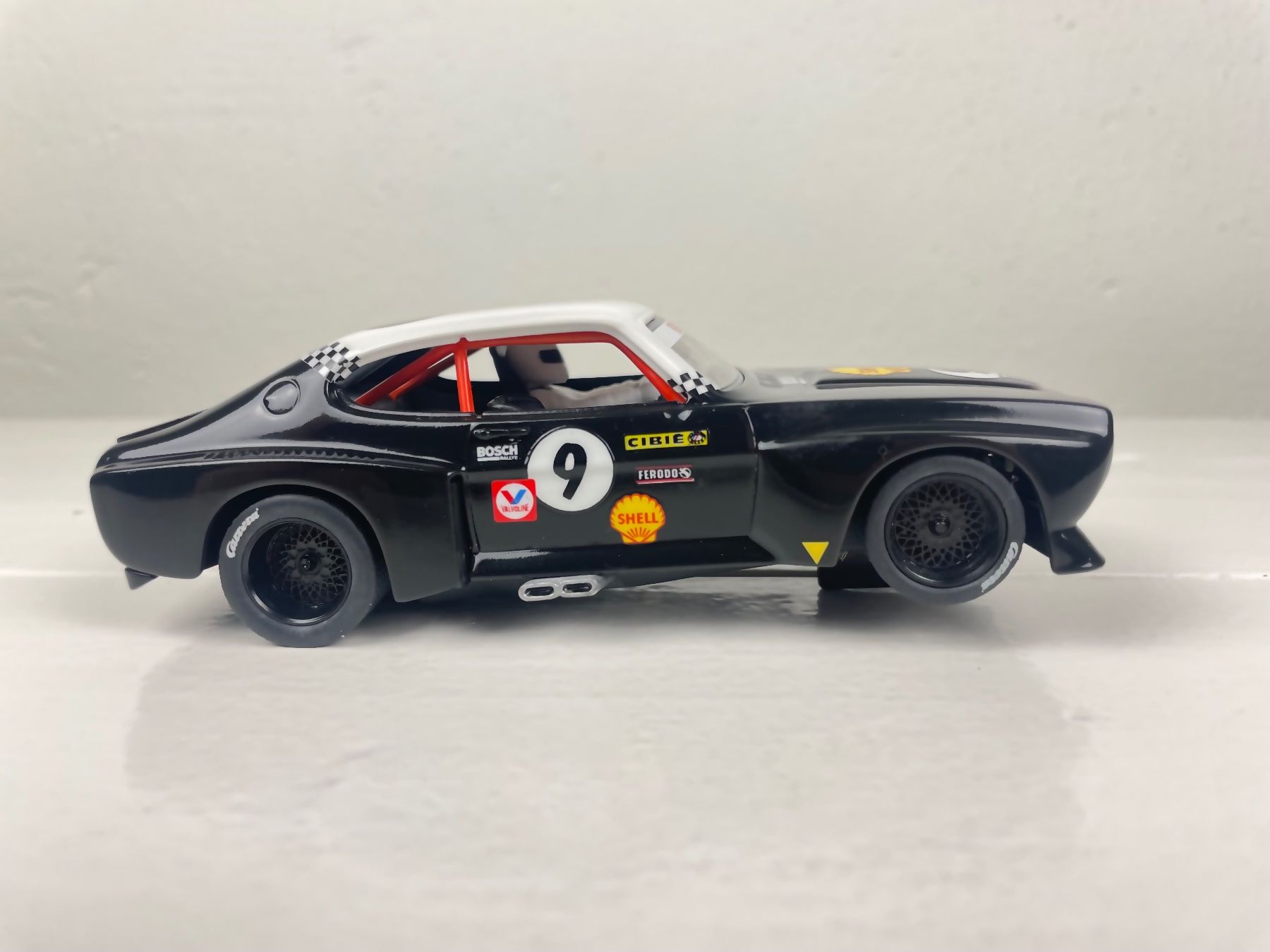 Carrera Piste: Carrera Digital 132 Ford Capri Mk1 Code 3 Home Mod #9 – Usato da Genthod venduto da lightyear63 2