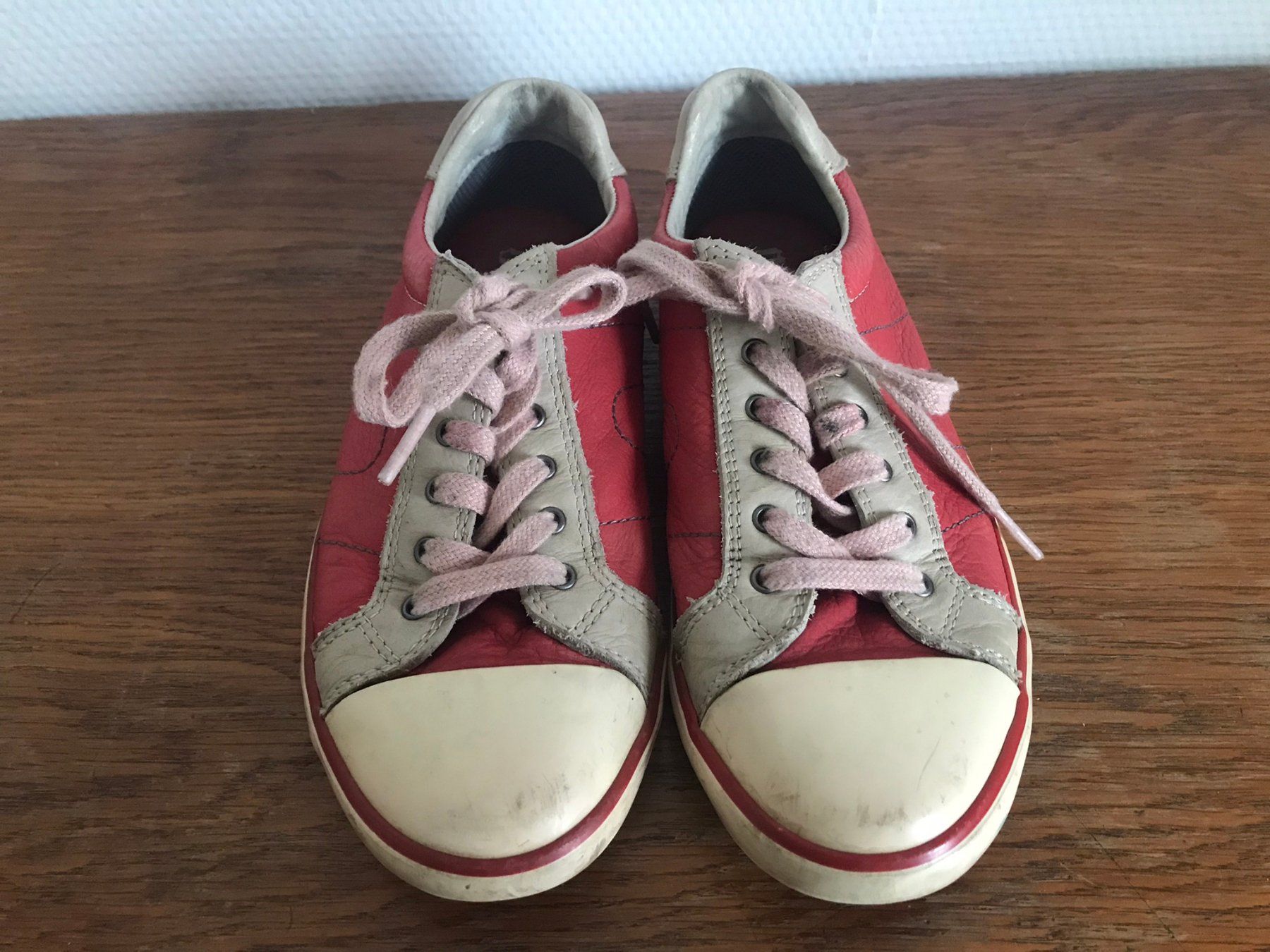 Camper Scarpe per ragazzi: Leder Turnschuhe in Gr. 35 von Camper – Usato da Wädenswil venduto da Aniares2 2