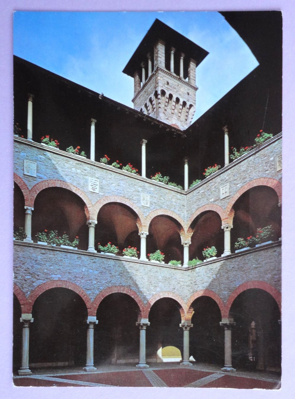 Cartoline postali: Bellinzona, Municipio – Usato da Fétigny venduto da Billy2miny