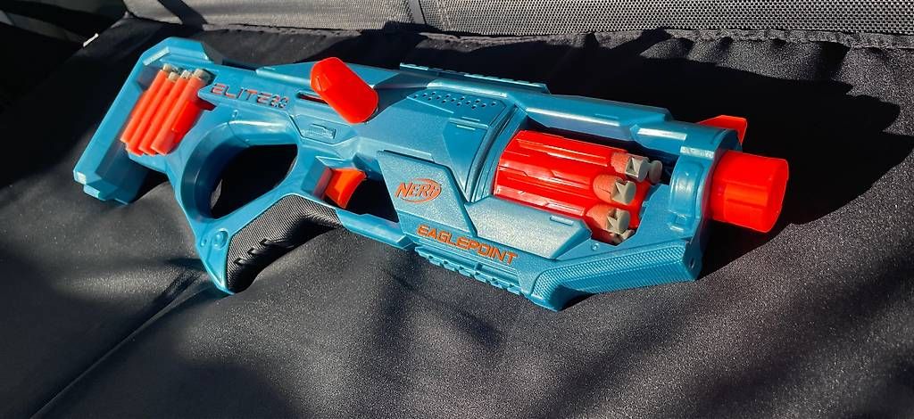 Nerf Giocattoli: Nerf Blaster Elite 2.0 Eaglepoint mit 16 Pfeilen – Usato da Zürich venduto da Chratzomat 1