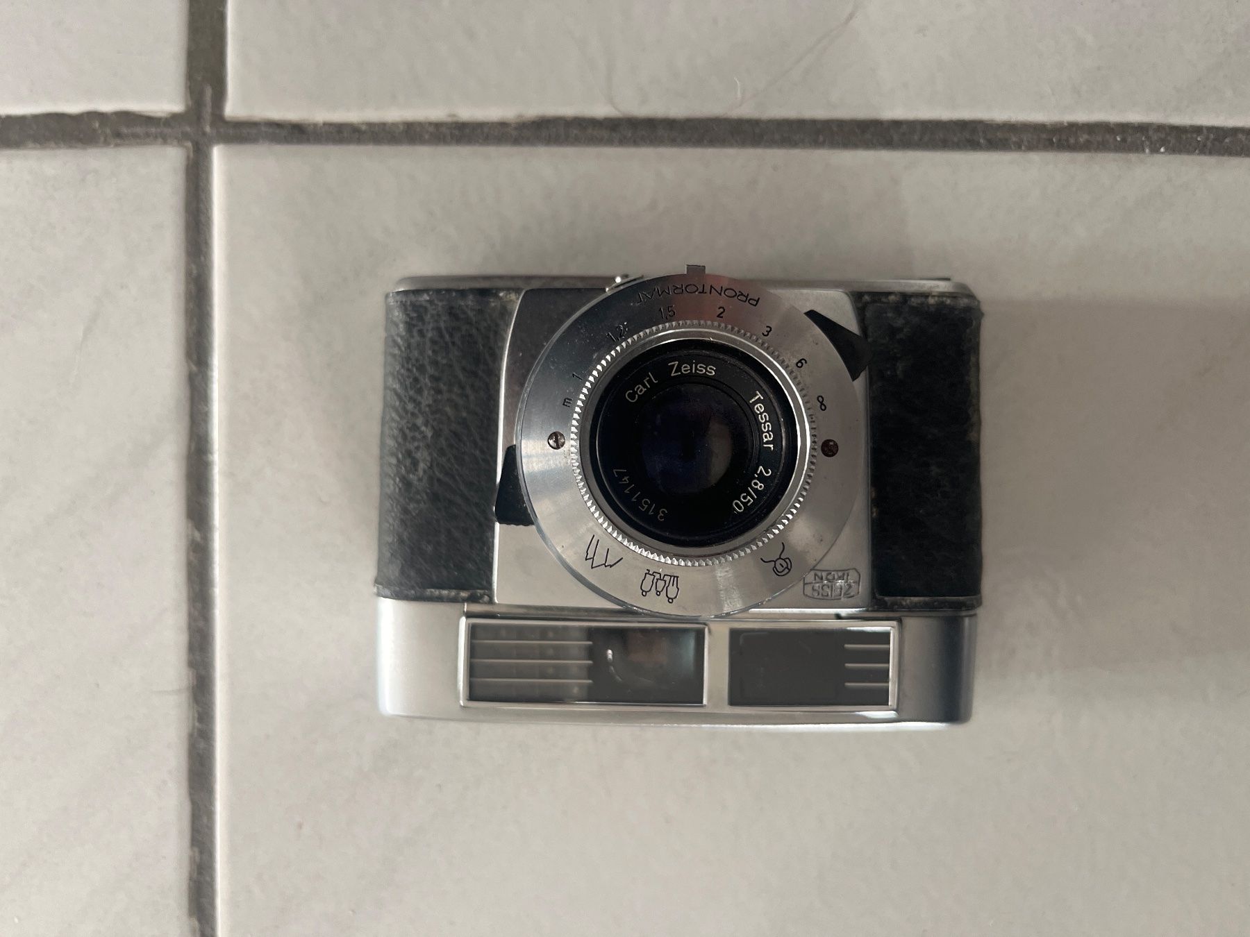 Zeiss Kamera: Zeiss Vintage camera – Defekt aus Chiasso von AzenYa