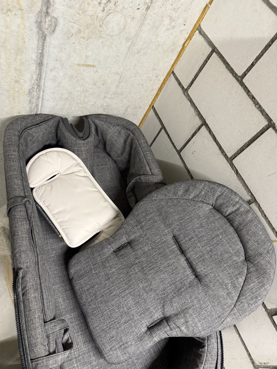 Stokke Carrozzine: Stokke Kinderwagen set – Usato da Sennhof venduto da donix 4