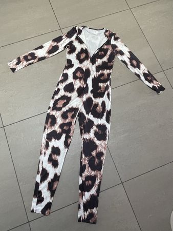 Leojumpsuit aus Jersey
