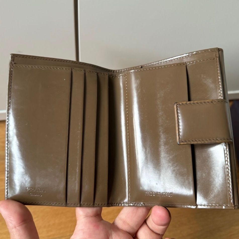 Prada Portafogli: PRADA COMPACT Porte-monnaie – Usato da Kirchberg SG venduto da schwarzekatze7 2