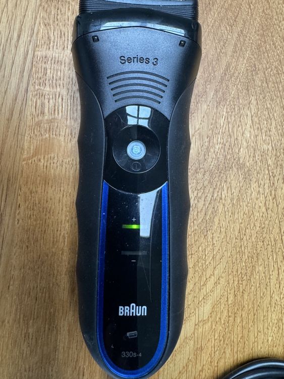 Braun Rasoi & Lamette da barba: BRAUN Rasierapparat Serie 3 - Inkl. Zubehör & Beschreibung – Usato da Gurmels venduto da topsommer 3